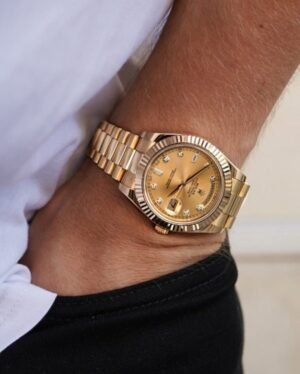 ROLEX DAY-DATE AUTOMATIC PRIMIUM QUILTY WATCH with ( OG KIT )